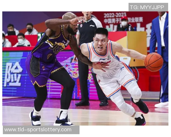 北控男篮更换大外援，篮板王顶替两双机器，势头一变难以阻挡