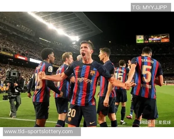 阿斯：孔德和巴尔德本赛季大幅下滑，但教练组仍对他们有期待